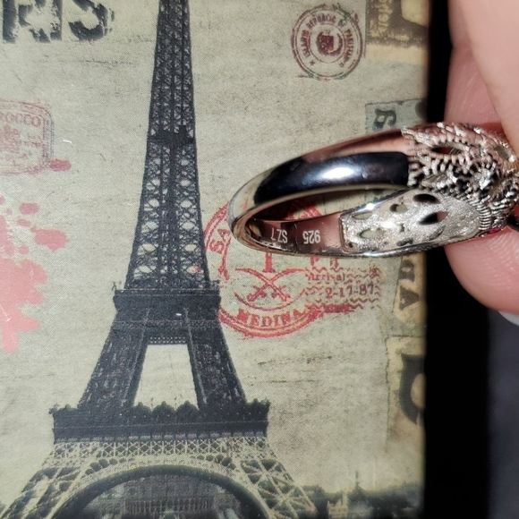 Ring - Picture 2 of 4